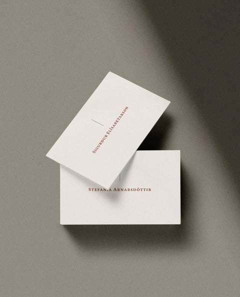 NÚMER 2 — SÆTAMERKINGAR